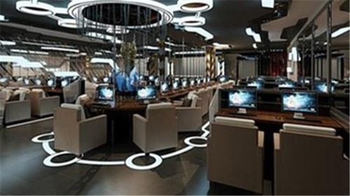 電競 最豪華網(wǎng)吧 女網(wǎng)管上班都穿cos裝,網(wǎng)友 太震撼了