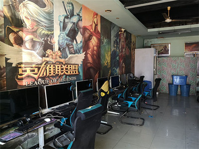 從案件訊問中發現線索 檢察機關打擊松江黑網吧