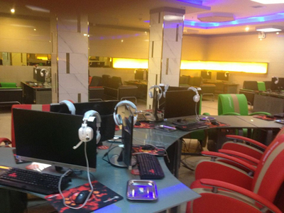 技嘉金牌主板再拔頭籌!全球首家Z97網(wǎng)吧誕生_技嘉主板_廠商動(dòng)態(tài)-中關(guān)村在線