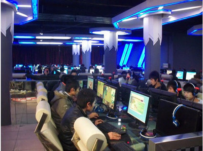 桂林CD網(wǎng)吧連鎖 技嘉金牌主板的忠實(shí)粉絲_技嘉主板_主板廠商稿-中關(guān)村在線