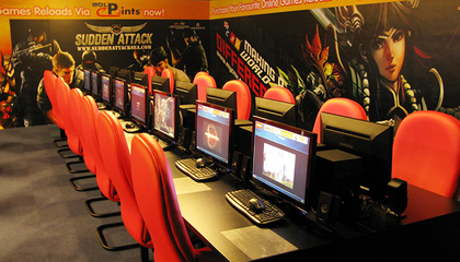 這年頭連鎖網(wǎng)吧居然還能賺錢 我們?nèi)ヒ惶骄烤? class=