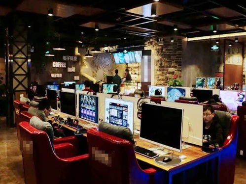 全國1.2萬家網吧倒閉,資深網管無奈 以前一晚上能賣600根香腸