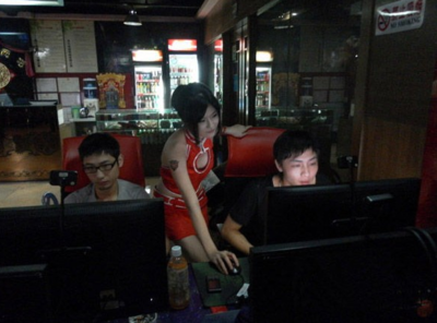 國內最“逍遙”的網吧,美女陪玩,網友個個都舍不得下機