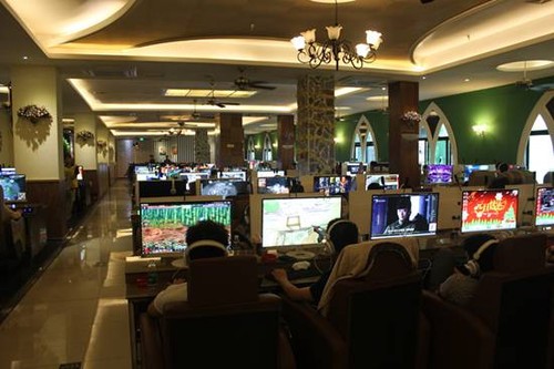 開網吧選技嘉，B85M-D3V成海南潮流-滾動