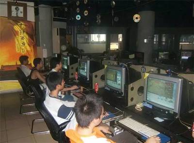 多圖慎入!細(xì)數(shù)曾經(jīng)那些讓我們愛上大話的網(wǎng)吧