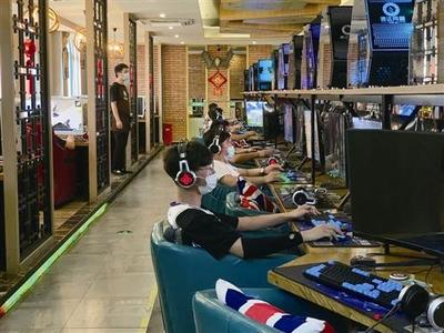 抽查公園、酒店、網(wǎng)吧 不放過(guò)一個(gè)“不文明死角”