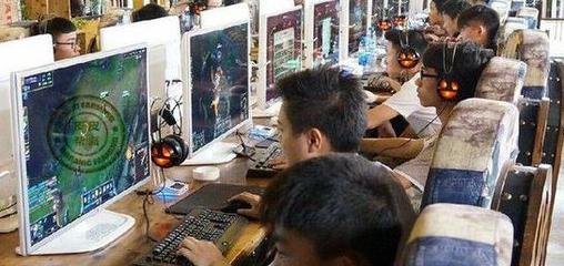網吧整容歸來,只靠LOL才能生存嗎?-